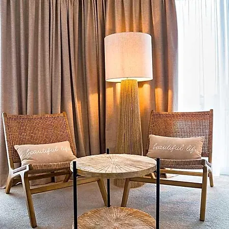 Bo & Mia Hotell 3*